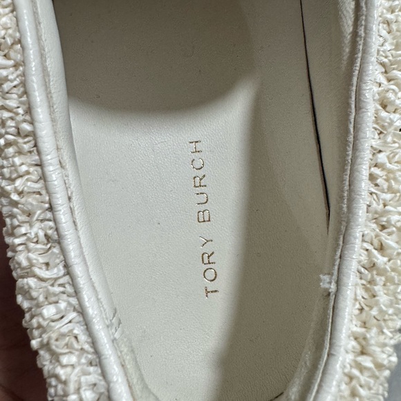 Tory Burch Textured Cream Flats - Picture 7 of 9